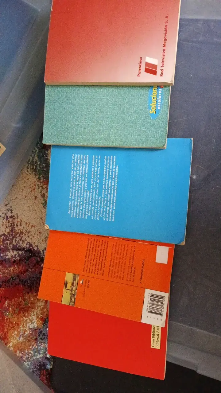 Lote de 5 libros clásicos y literatura chilena - 2