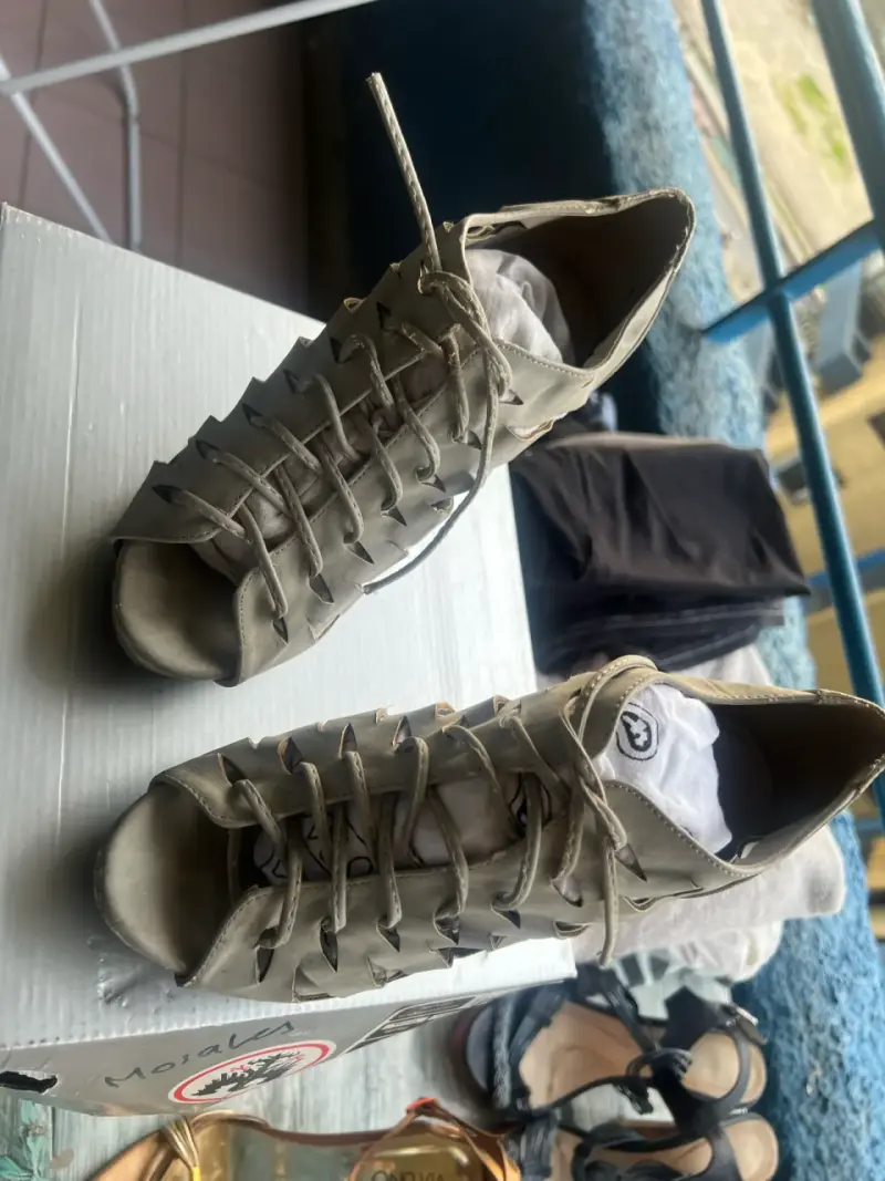 Zapatos de tacón abiertos Andrea rosseti - 2