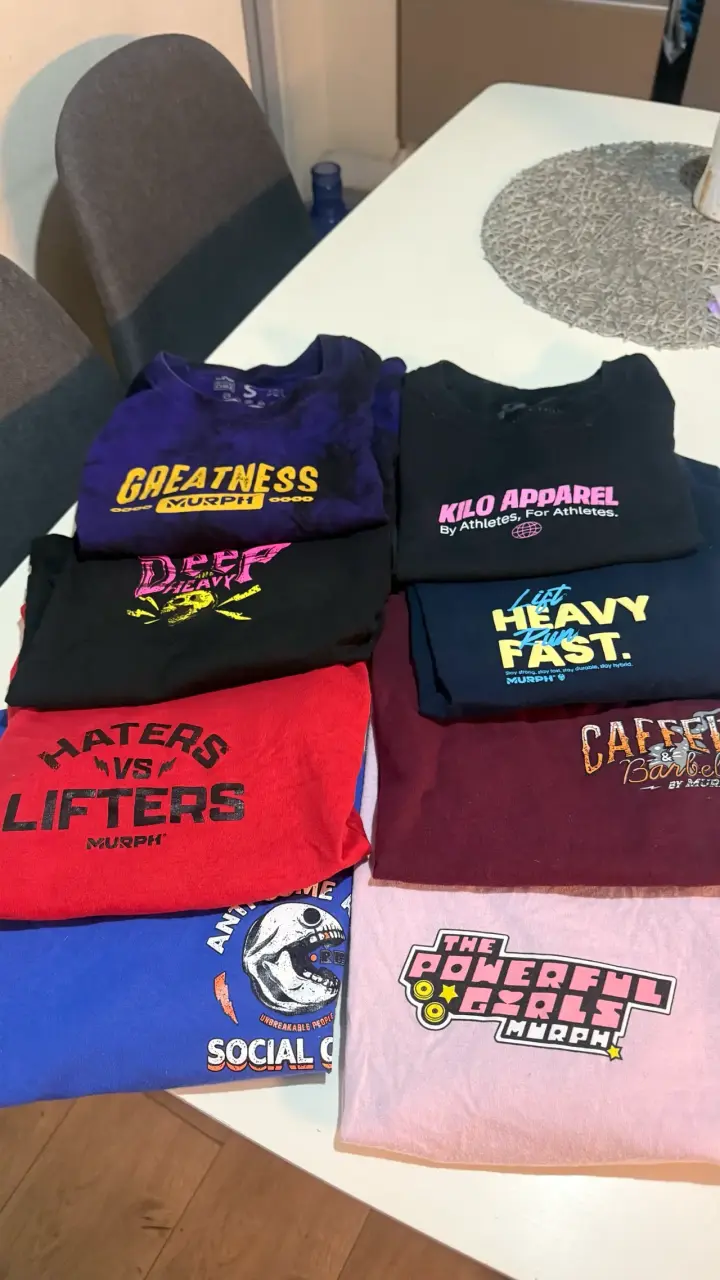 Lote de poleras estampadas Murph en varios colores - 1