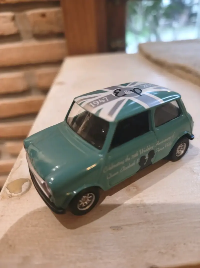 Auto de colección Mini Cooper conmemorativo - 2