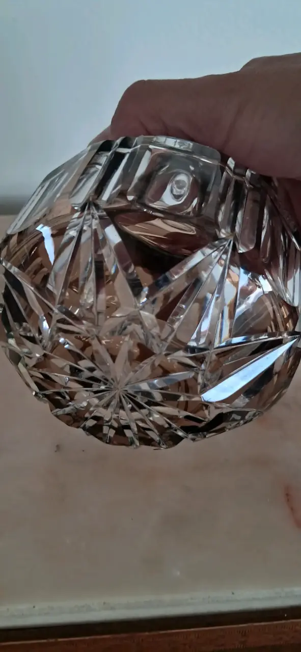 Frasco de CRISTAL de BOHEMIA tallado A MANO - 3