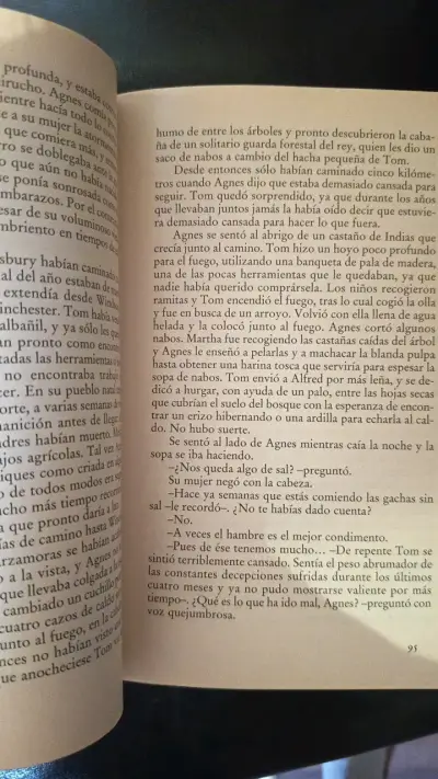 Libro Los Pilares de la Tierra Ken Follett - miniatura 4