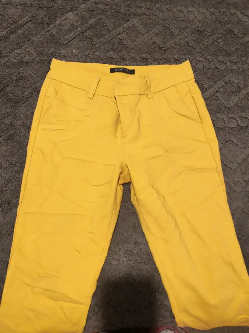 Pantalones Basement para mujer en amarillo y rojo - 1