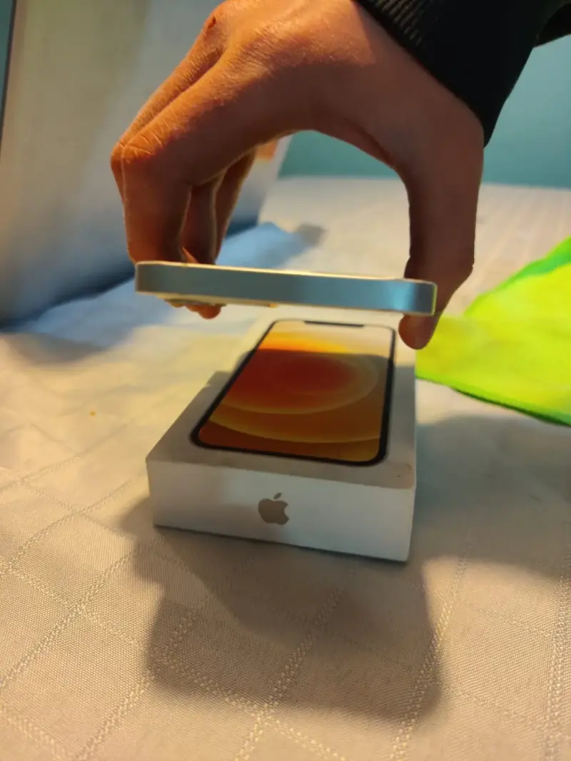 iPhone 12 Blanco 64gb - 1