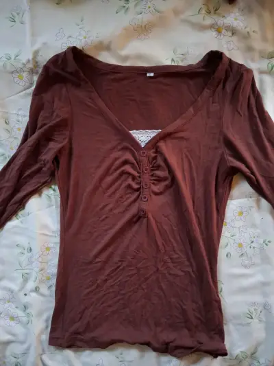 Conjunto de blusas  tonos marrones - miniatura 1