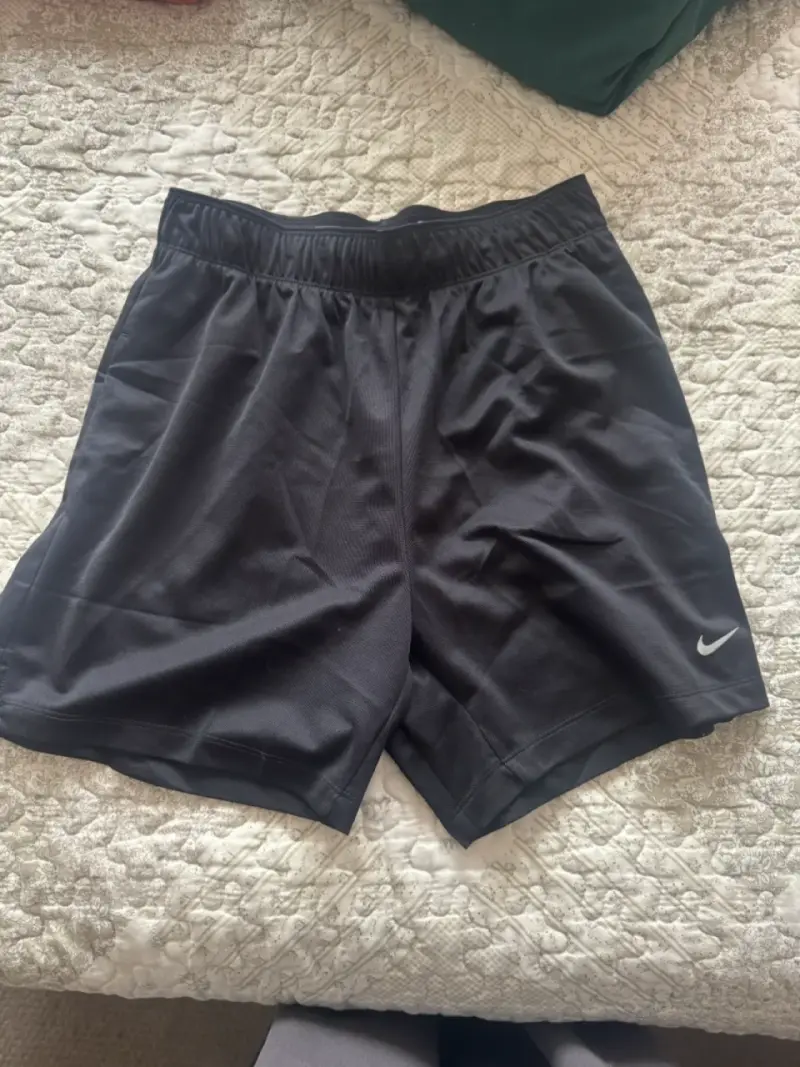 Shorts deportivos negros Nike mujer - 2