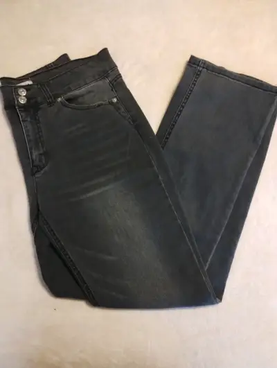 Jeans negros de mujer estilo casual - miniatura 2