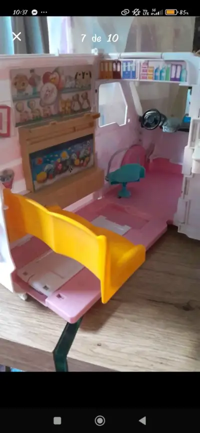 Ambulancia de juguete Barbie - miniatura 3