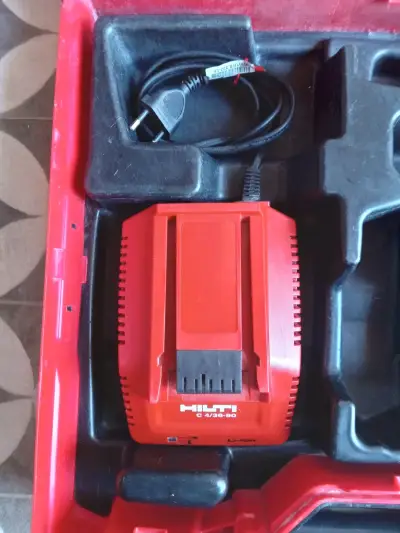 Taladro Inalámbrico Hilti con llave de impacto - miniatura 1