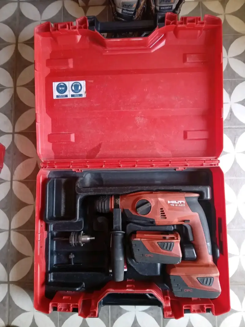 Taladro Inalámbrico Hilti con llave de impacto - 6