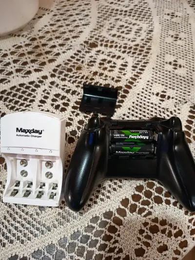 Consola Xbox One con control y cargador - miniatura 4