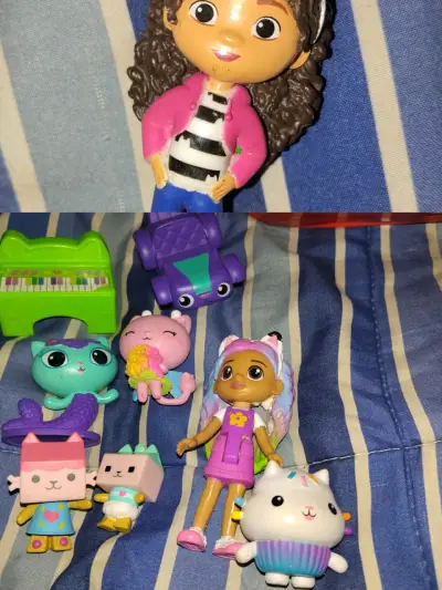 Muñecas y figuras de  la casa de gabi - miniatura 1
