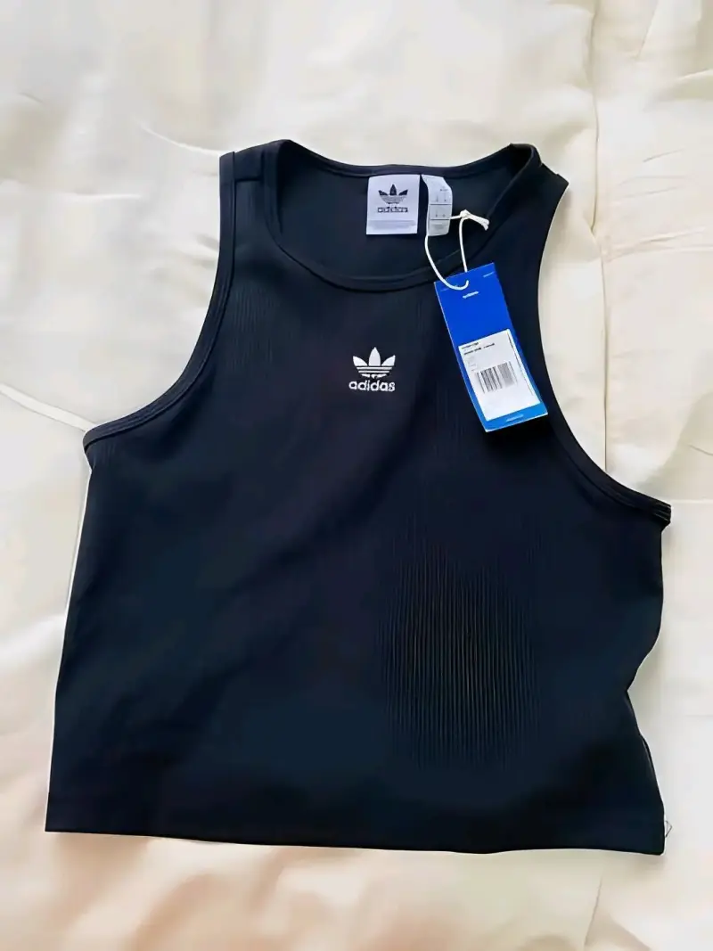 Polera sin mangas negra Adidas para mujer
