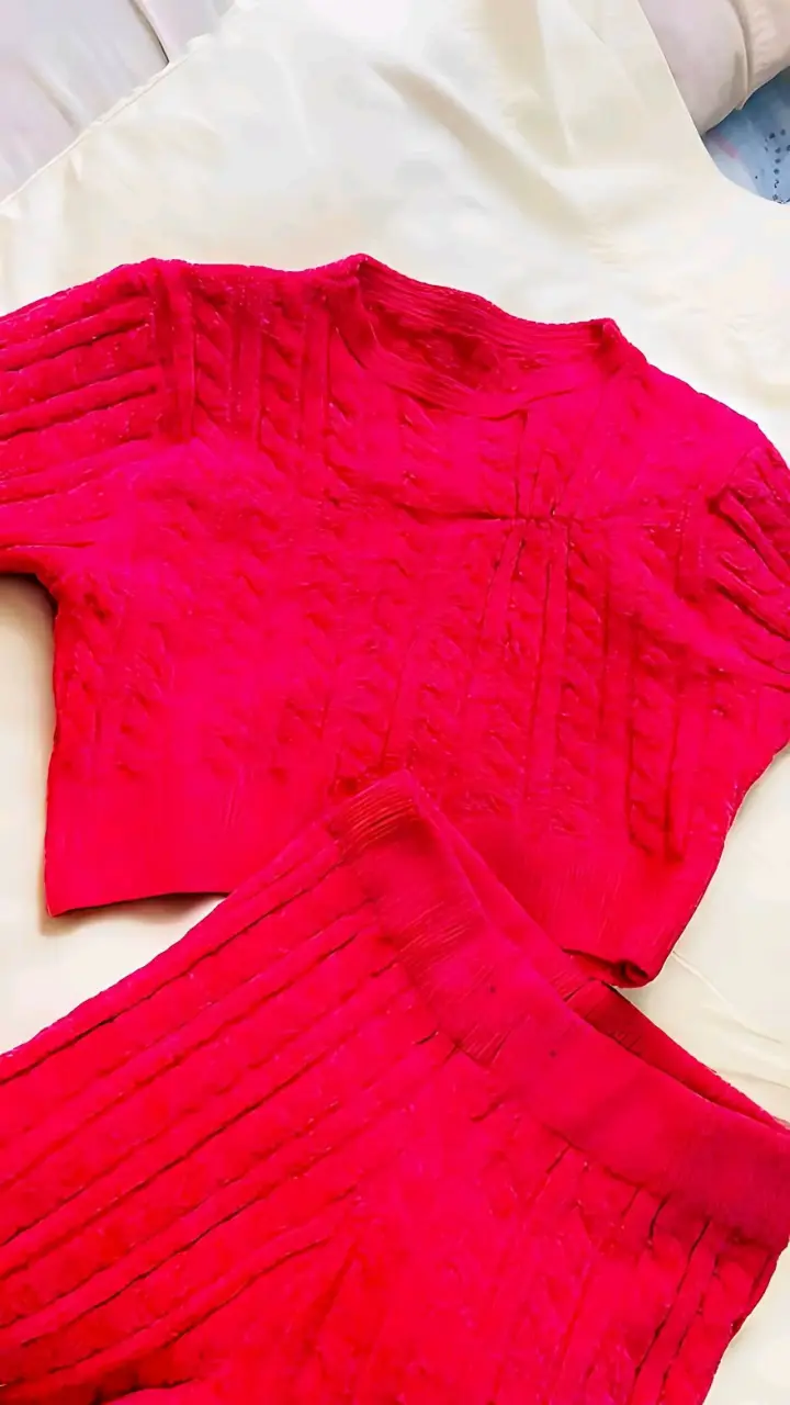 Conjunto de rojo para mujer