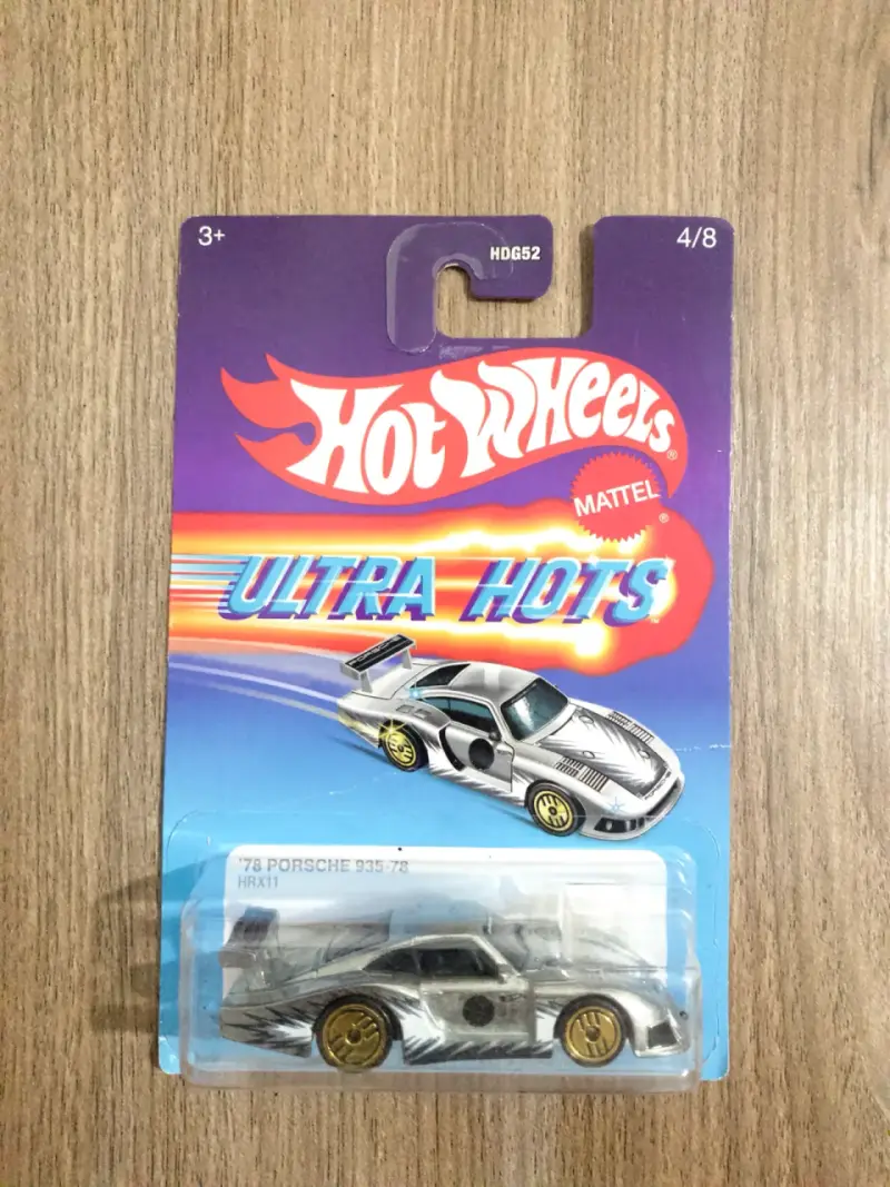 Hot Wheels Ultra Hots Porsche 935-78