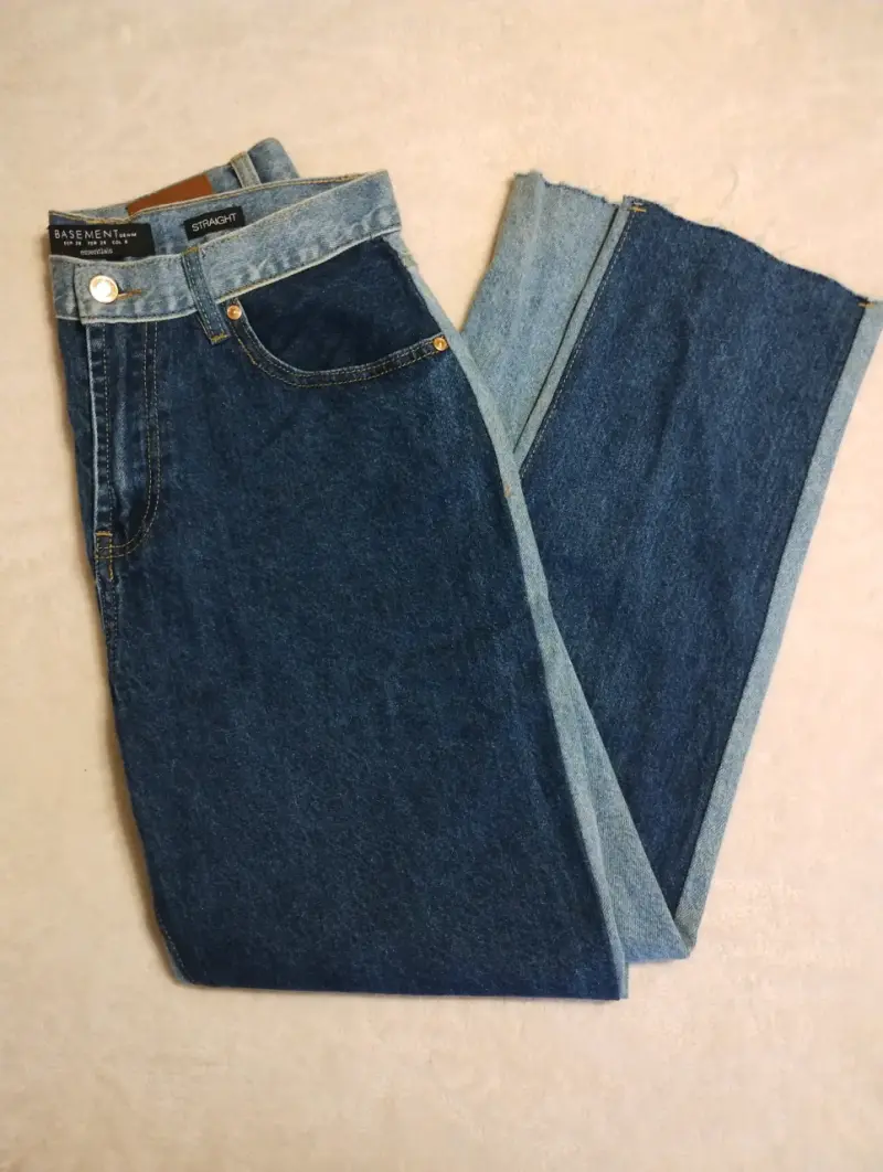 Jeans rectos de mezclilla azul para mujer - 2
