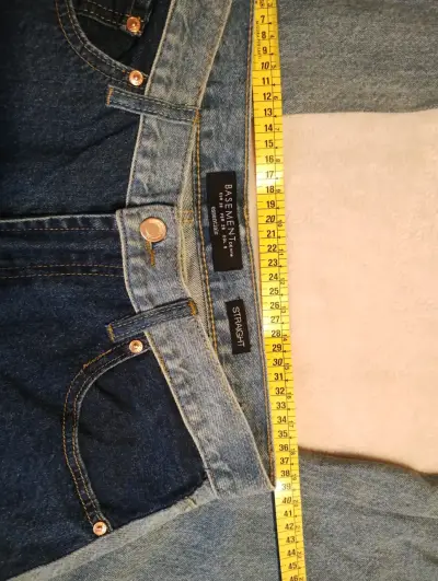 Jeans rectos de mezclilla azul para mujer - miniatura 4