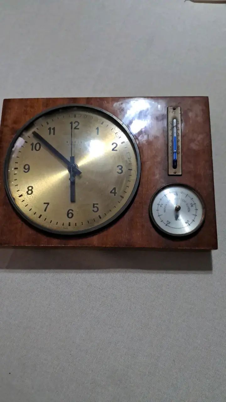 Reloj de pared vintage con termómetro y barómetro - 1
