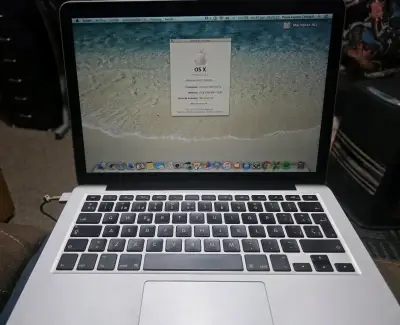 MacBook Pro con mouse inalámbrico - miniatura 5