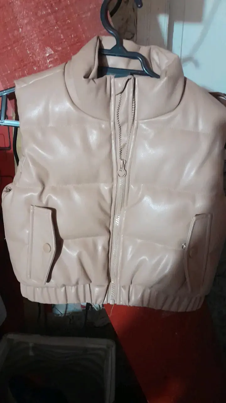Chaleco acolchado beige para niña - 2