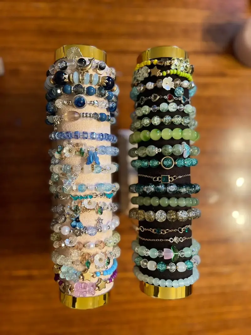 Vendo lote de pulseras - 4