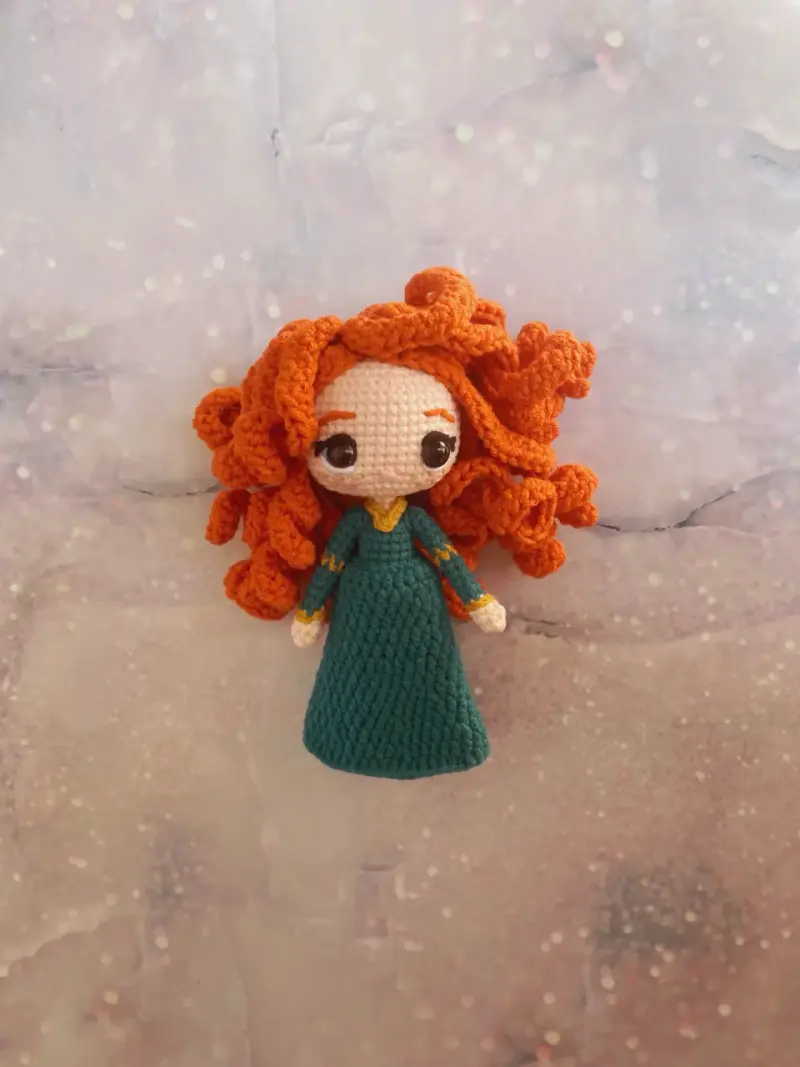 Muñeca amigurumi princesa Mérida - 1