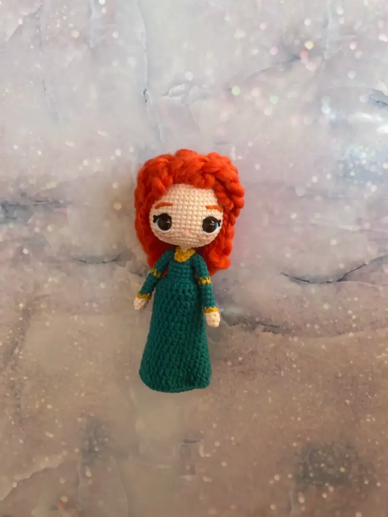 Muñeca Amigurumi de Princesa Mérida - 2