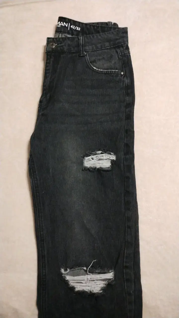 Jeans negros desgastados - 2