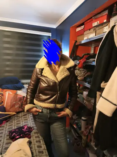 Chaqueta de cuero marrón con forro de lana - miniatura 1