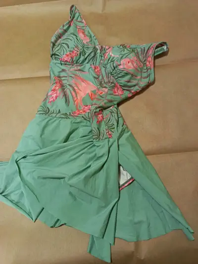 Vestido de baño verde Leonisa - miniatura 1