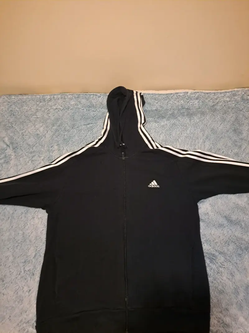 Polerón con capucha negro Adidas con cierre