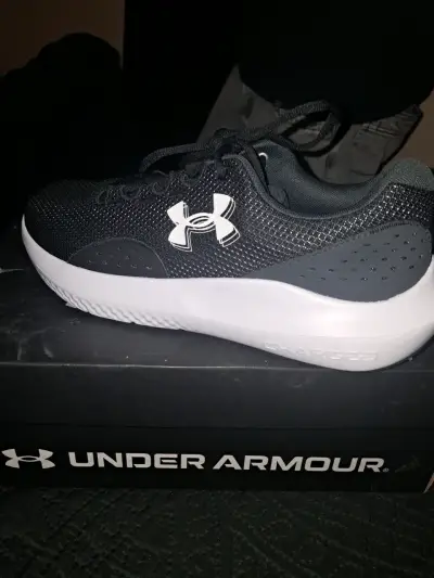Zapatillas deportivas Under Armour negras - miniatura 1