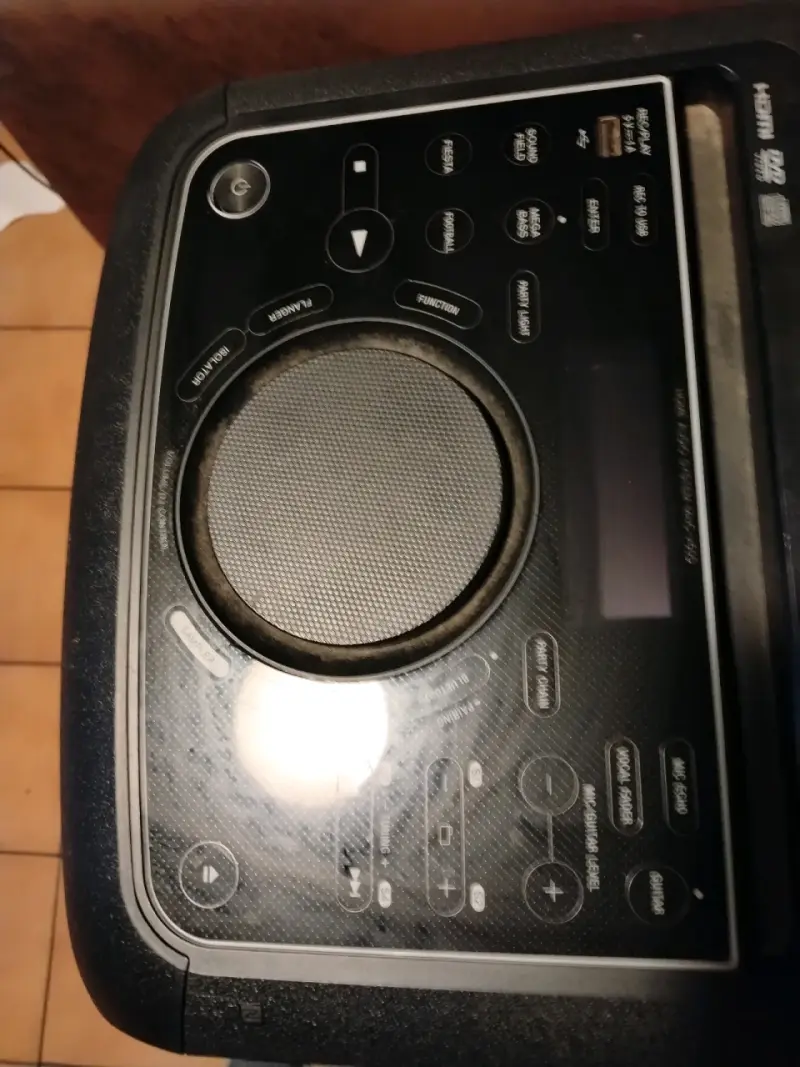 Parlante Sony de alta potencia con Bluetooth - 2