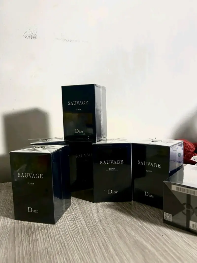 Perfume Dior Sauvage Elixir para Hombre - 2
