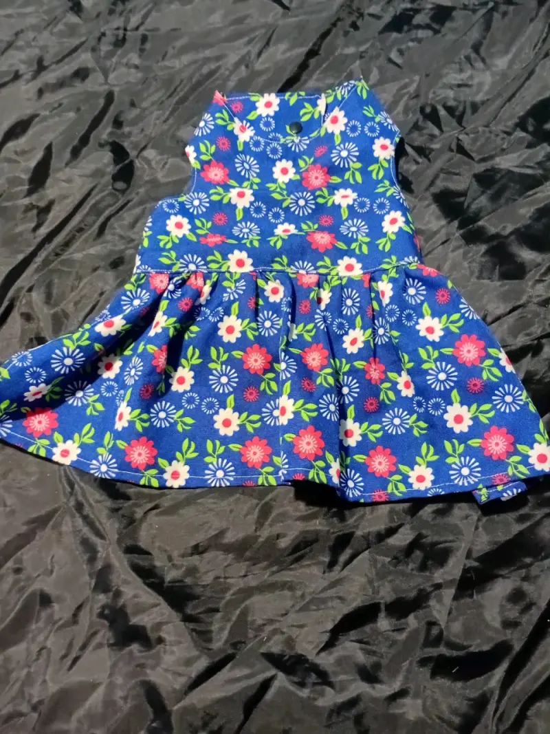 Vestidos para sus hijas de 4 patitas - 1