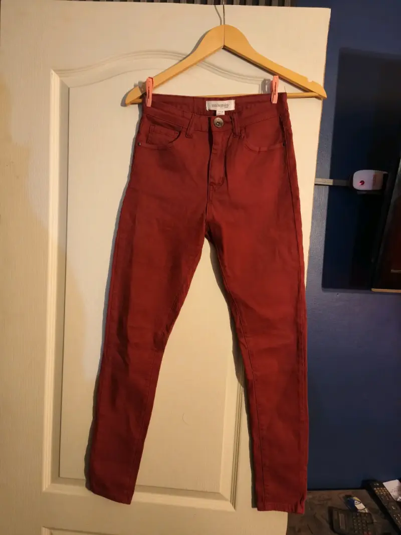 Pantalones burdeos para mujer University - 1