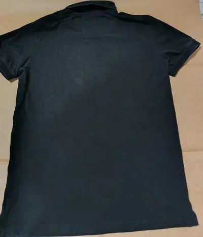 Polera Polo Negra Ferouch Talla S - miniatura 3