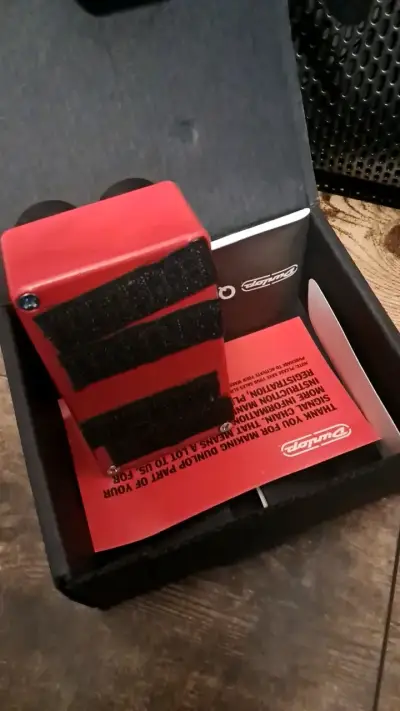 Pedal de compresión MXR Dyna Comp rojo - miniatura 4