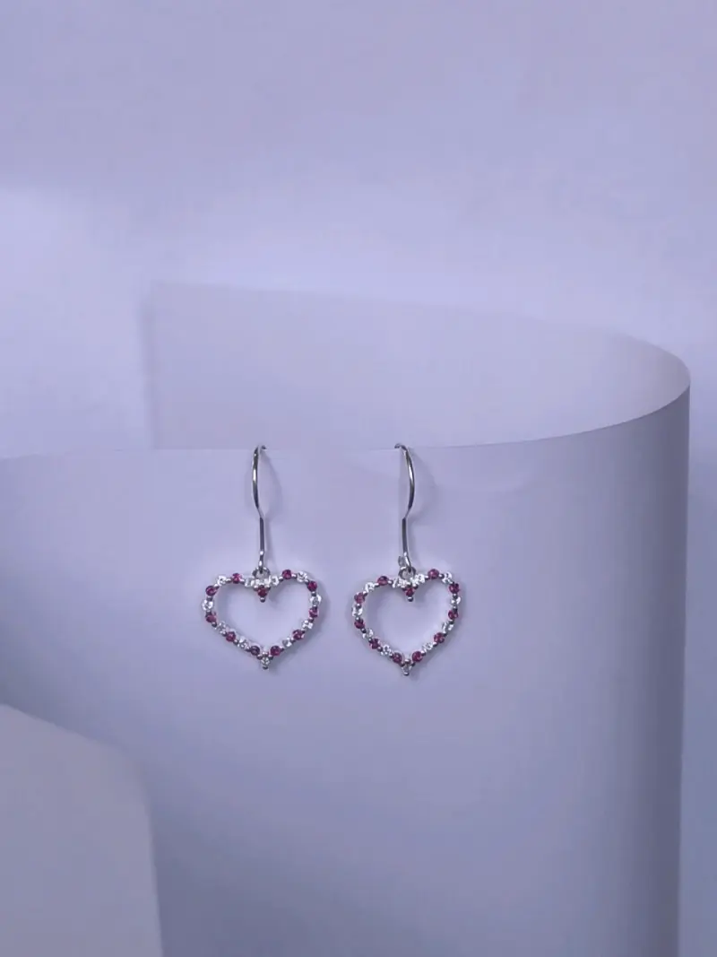 Aros colgantes de corazón con piedras rosas - 2