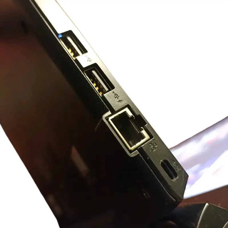 Laptop Dynabook con Windows 10 - 2