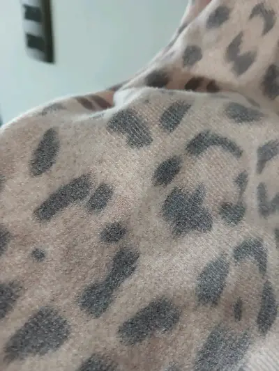 Blusa de mujer estampado animal print - miniatura 2
