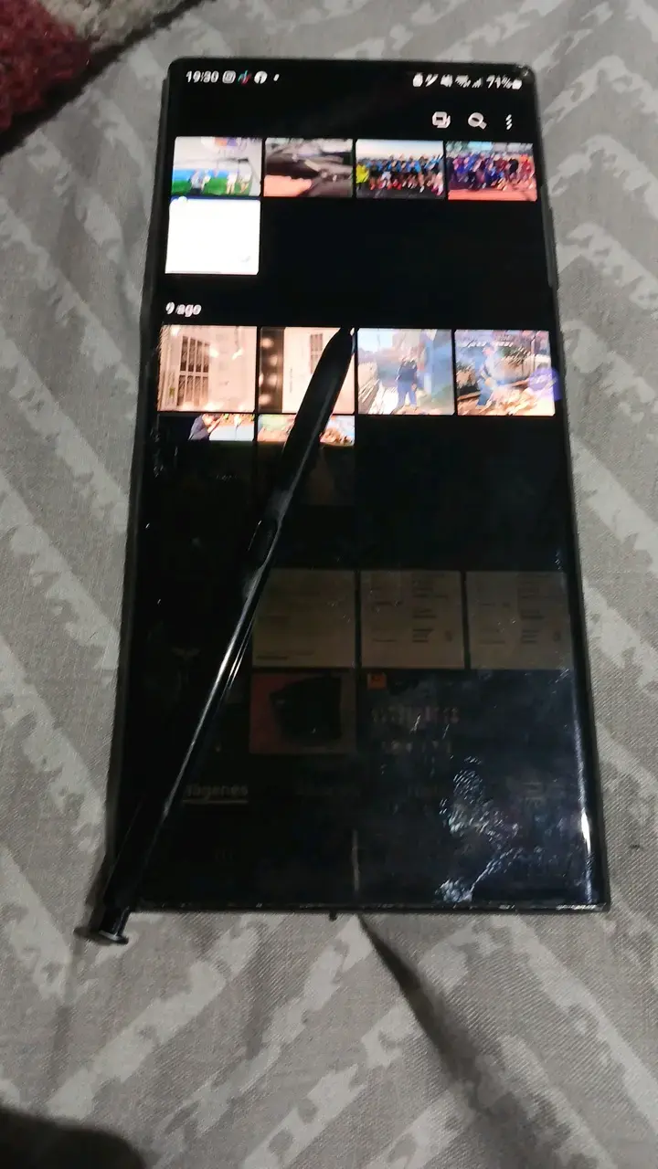 Galaxy Note 20 ultra con falla en la pantalla - 4
