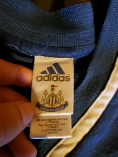 Camiseta de fútbol Newcastle United Adidas azul - miniatura 4