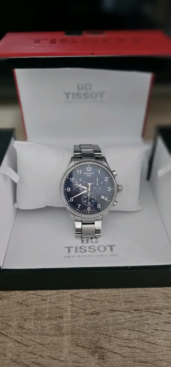 Reloj Tissot de acero inoxidable con cronógrafo