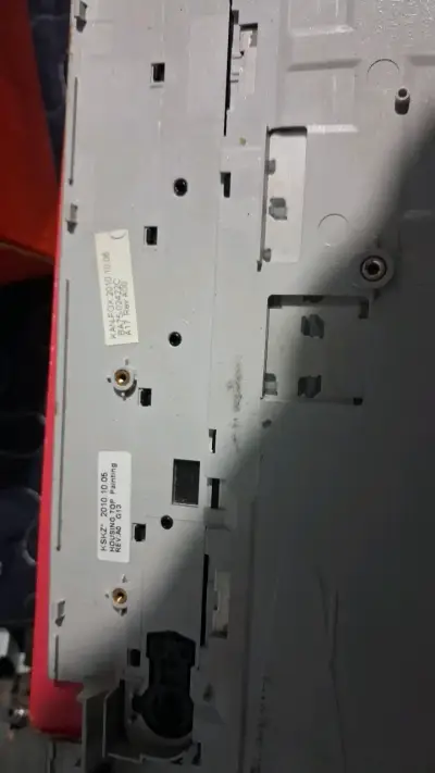 Teclado para laptop con panel táctil - miniatura 2