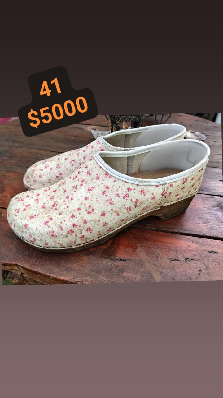 Zuecos de cuero negro talla 36 - 4