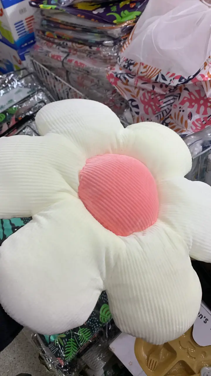Cojín decorativo en forma de flor - 3