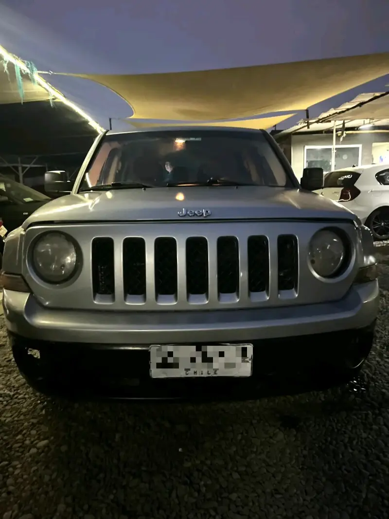 Jeep Patriot 2014 en buen estado - 3