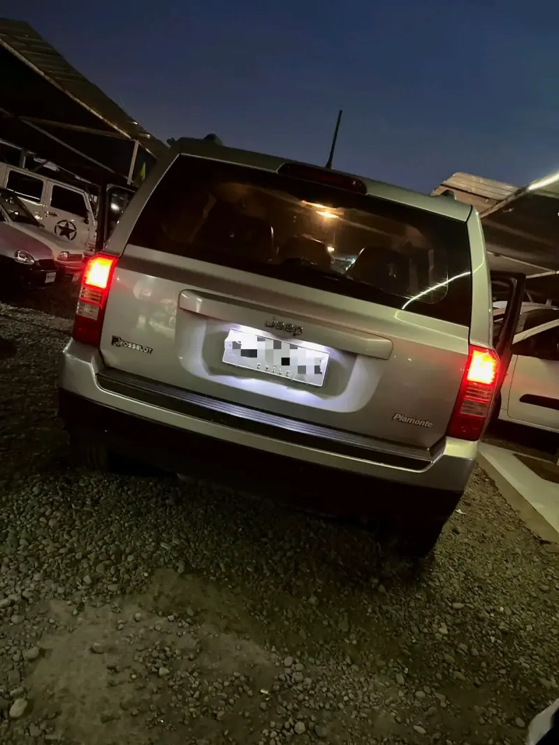 Jeep Patriot 2014 en buen estado - 4