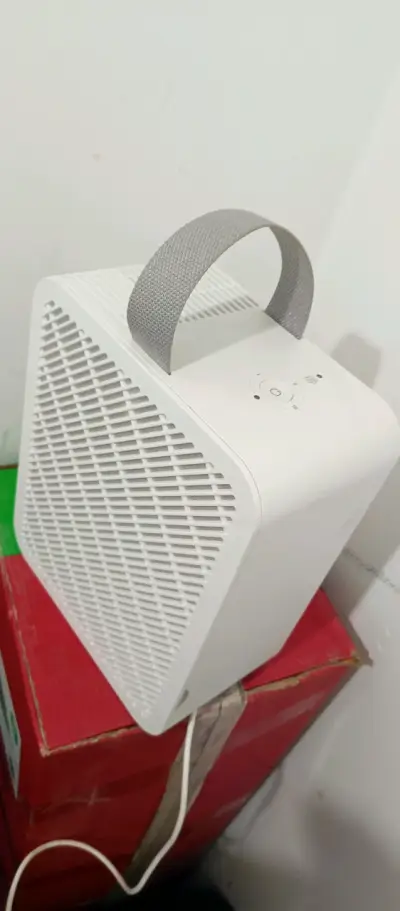 Purificador de Aire Portátil Blanco con Asa - miniatura 1
